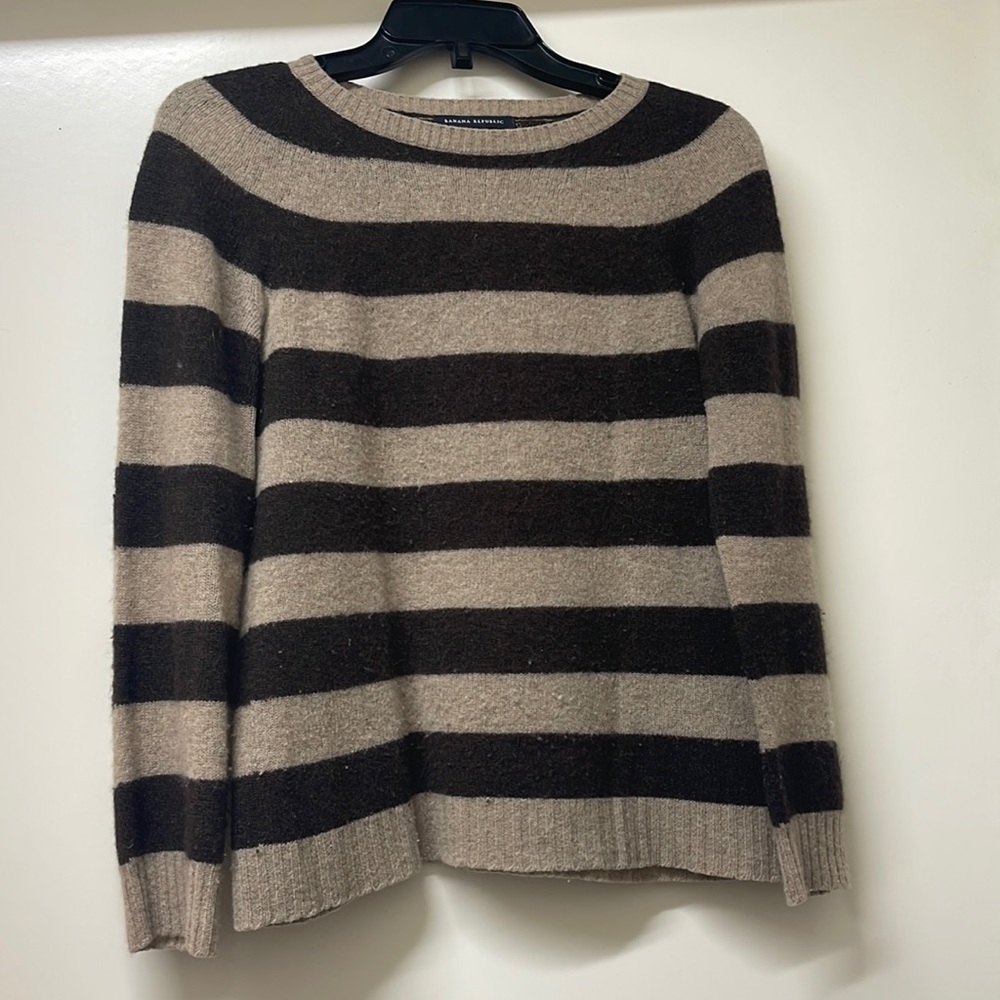 Banana republic, lightweight, wool/ cashmere striped brown, and tan sweater.